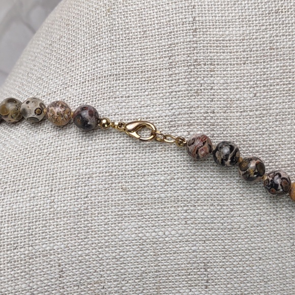 Artisan Crafted Picture Jasper Necklace - Picture 2 of 4